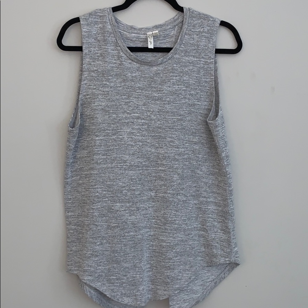 RD Style sleeveless sweater